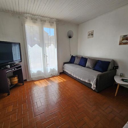 Apartamento Location Saisonniere Coursan Exterior foto
