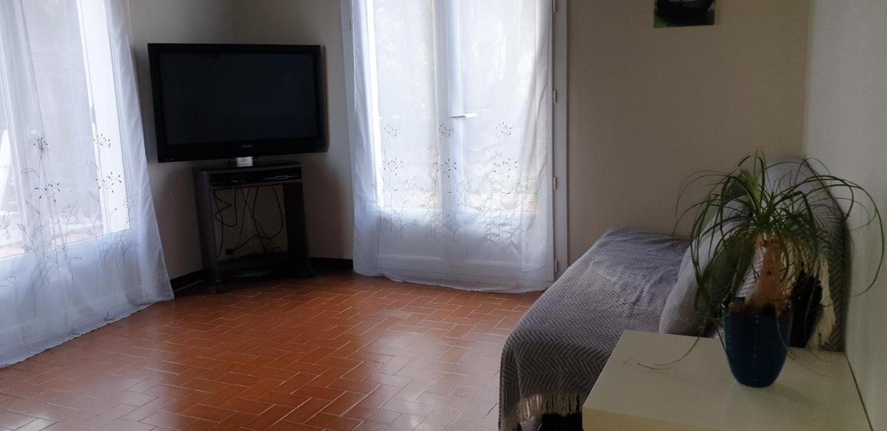 Apartamento Location Saisonniere Coursan Exterior foto