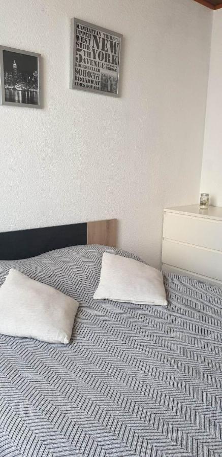 Apartamento Location Saisonniere Coursan Exterior foto