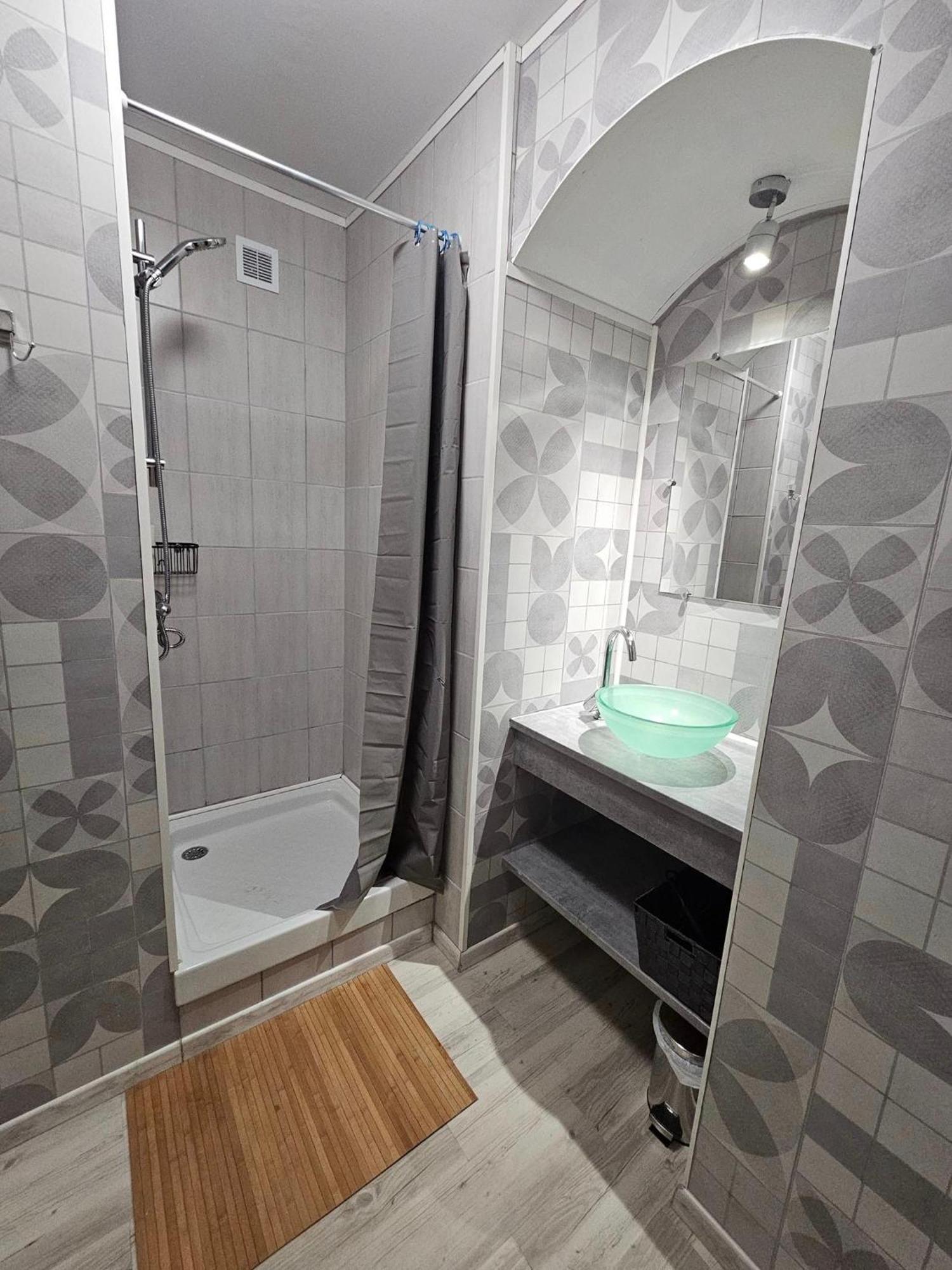 Apartamento Location Saisonniere Coursan Exterior foto